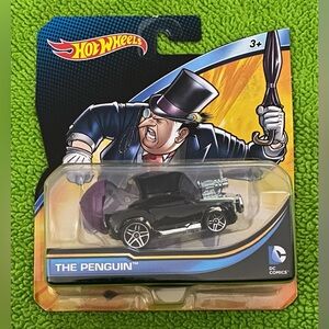 HOT WHEELS-DC COMICS:THE PENGUIN.